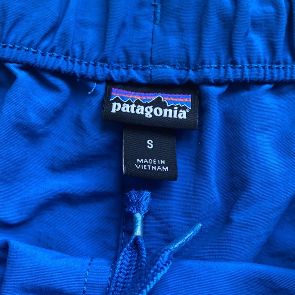 COPY - Patagonia barely baggies shorts - Picture 4 of 7